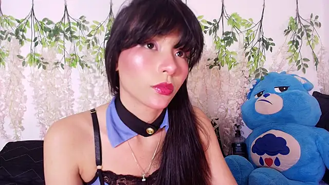 nathalya summer  online show from July 3, 2026, 11:00 pm