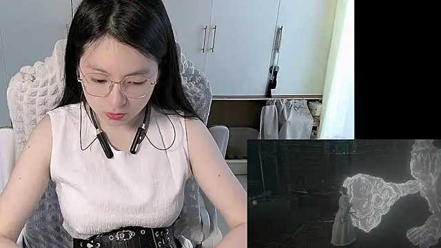 Snapshot of Erya-369 chatting on May 24, 2026, 7:19 am Erya-369 online show from May 24, 2026, 7:19 am