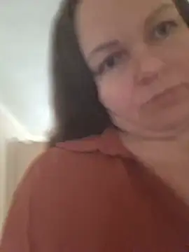 Snapshot of Meri_a chatting on July 11, 2026, 10:37 am Meri a online show from July 11, 2026, 10:37 am