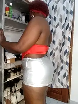 booty queen8 online show from July 6, 2026, 7:05 pm