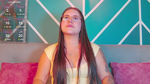 Lia Avalon online show from June 5, 2026, 12:44 pm