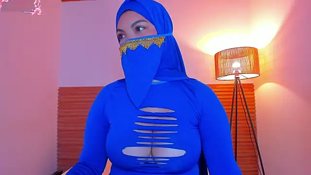 Amira 002 online show from June 1, 2026, 2:17 pm