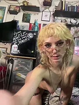 Snapshot of xxxspitwitch chatting on June 2, 2026, 3:17 am xxxspitwitch online show from June 2, 2026, 3:17 am