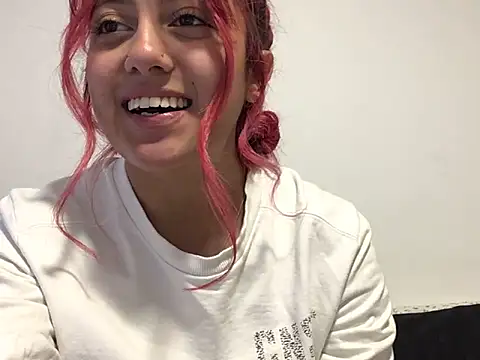 Snapshot of Emma_Cut chatting on June 5, 2026, 7:30 pm Emma Cut online show from June 5, 2026, 7:30 pm