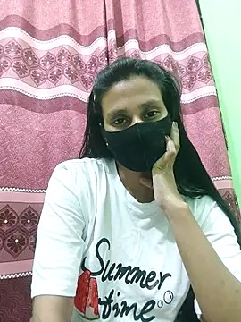 Snapshot of Sofiyaa_Sara chatting on May 27, 2026, 5:31 pm Sofiyaa Sara online show from May 27, 2026, 5:31 pm