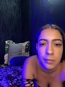Snapshot of angelYtonny chatting on May 27, 2026, 11:45 pm angelYtonny online show from May 27, 2026, 11:45 pm