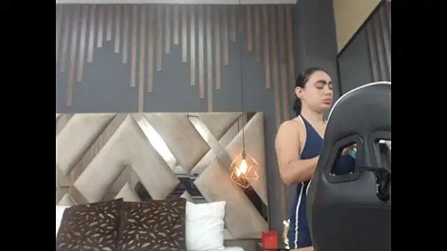 Snapshot of MartinaaFit chatting on May 26, 2026, 12:14 pm MartinaaFit online show from May 26, 2026, 12:14 pm