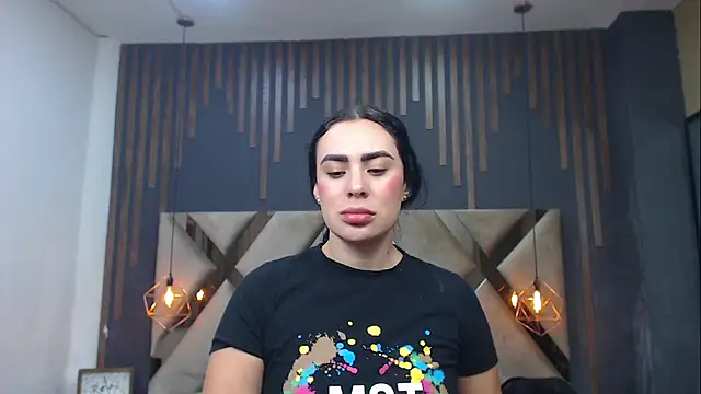 Snapshot of MartinaaFit chatting on July 13, 2026, 12:04 pm MartinaaFit online show from July 13, 2026, 12:04 pm