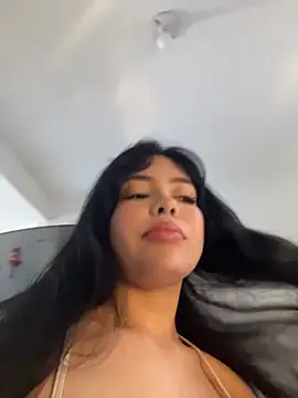 Snapshot of FERNANDAXX_ chatting on May 24, 2026, 2:50 pm FERNANDAXX online show from May 24, 2026, 2:50 pm