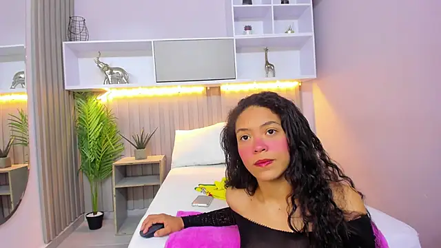 Snapshot of pinktaylor_ chatting on June 12, 2026, 4:10 am pinktaylor online show from June 12, 2026, 4:10 am