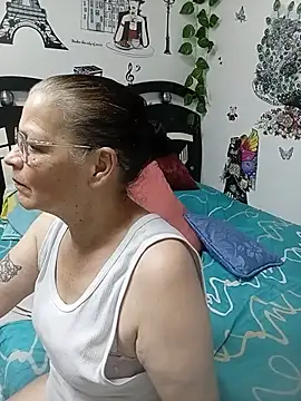 Snapshot of katrinna_ chatting on July 5, 2026, 8:37 pm katrinna online show from July 5, 2026, 8:37 pm