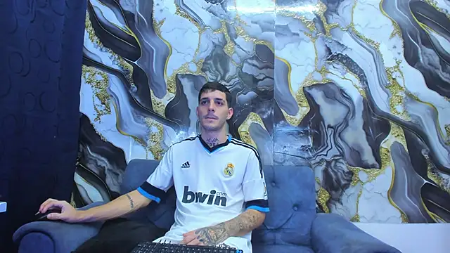 boy max latin online show from June 20, 2026, 4:06 am