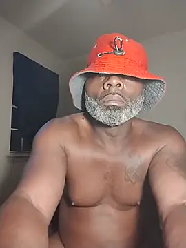 Tremainebigg online show from July 14, 2026, 9:25 am