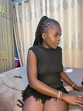 Snapshot of beauty_in_black chatting on May 21, 2026, 9:01 pm beauty in black online show from May 21, 2026, 9:01 pm