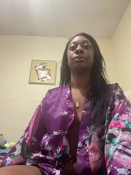 Snapshot of Prettylondond chatting on May 27, 2026, 10:22 am Prettylondond online show from May 27, 2026, 10:22 am