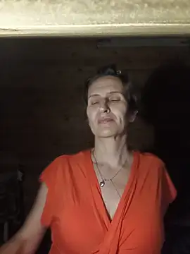 Snapshot of Alene_Lorrie chatting on June 13, 2026, 8:51 pm Alene Lorrie online show from June 13, 2026, 8:51 pm