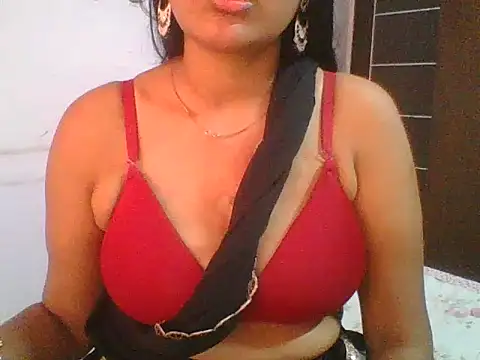 Snapshot of Xshona_2 chatting on May 31, 2026, 5:46 am Xshona 2 online show from May 31, 2026, 5:46 am