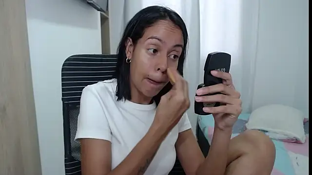 Snapshot of Valeria_Santos_ chatting on June 2, 2026, 1:44 pm Valeria Santos online show from June 2, 2026, 1:44 pm