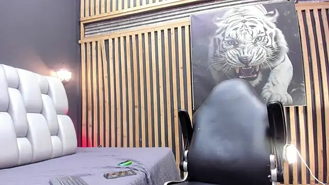 Snapshot of Camilo_Contreras chatting on July 14, 2026, 7:53 pm Camilo Contreras online show from July 14, 2026, 7:53 pm