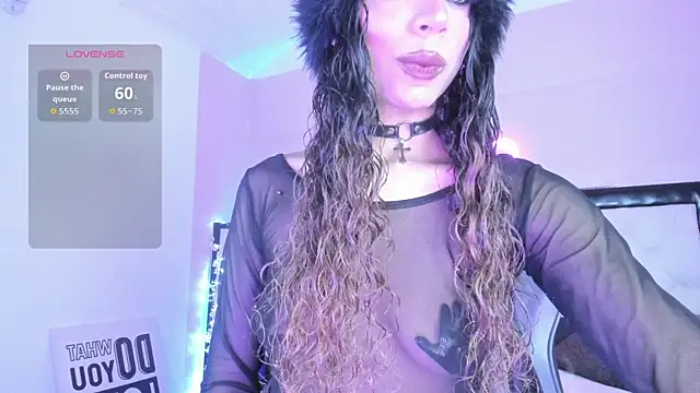 Snapshot of Zahara___1 chatting on May 28, 2026, 3:36 am Zahara 1 online show from May 28, 2026, 3:36 am