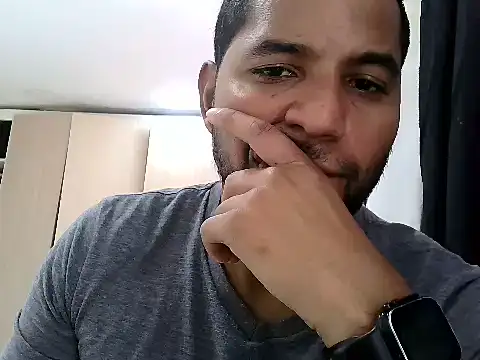 Snapshot of Bruno_vip chatting on June 6, 2026, 6:13 pm Bruno vip online show from June 6, 2026, 6:13 pm