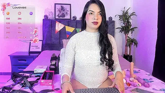 Snapshot of Ariana_lee19 chatting on July 15, 2026, 9:00 pm Ariana lee19 online show from July 15, 2026, 9:00 pm