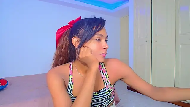 Snapshot of ahinara_doll_xx chatting on June 14, 2026, 9:38 pm ahinara doll xx online show from June 14, 2026, 9:38 pm