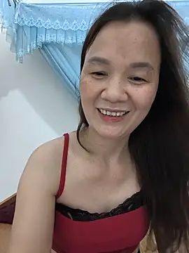 Snapshot of Lye_lovely chatting on May 27, 2026, 3:08 pm Lye lovely online show from May 27, 2026, 3:08 pm