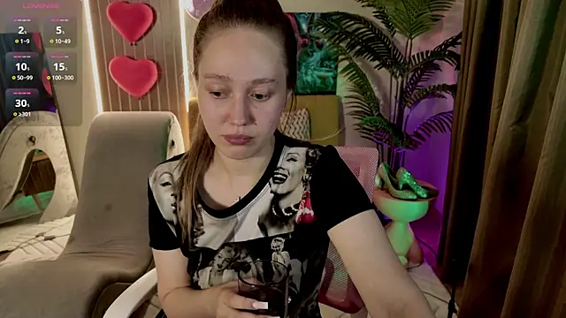 Snapshot of TinaShelton chatting on July 17, 2026, 3:31 pm TinaShelton online show from July 17, 2026, 3:31 pm