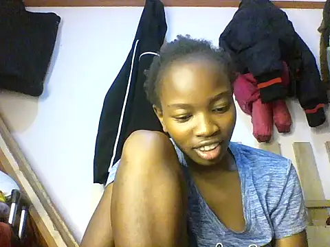 aliana082169 online show from June 10, 2026, 9:10 am