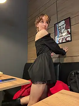 Liya  Love online show from May 28, 2026, 11:16 am