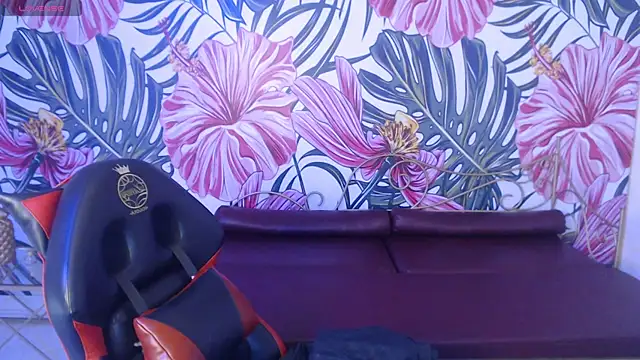 Snapshot of Jenni_arango_ chatting on June 18, 2026, 1:05 pm Jenni arango online show from June 18, 2026, 1:05 pm