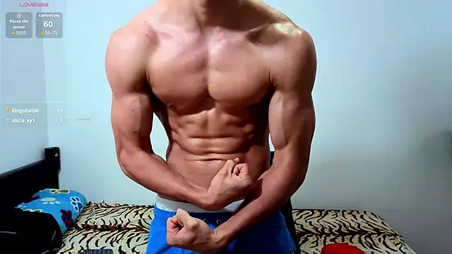 Snapshot of Luke_Muscle chatting on June 20, 2026, 2:22 pm Luke Muscle online show from June 20, 2026, 2:22 pm