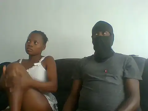 TonnyAmellia online show from June 12, 2026, 7:50 am