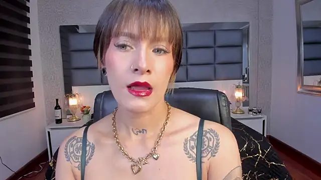 Snapshot of Mrs_Regina_clk chatting on July 10, 2026, 3:50 am Mrs Regina clk online show from July 10, 2026, 3:50 am
