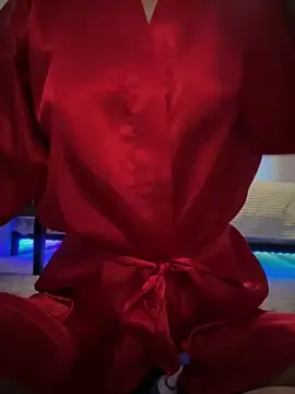 Snapshot of lil_martian chatting on February 17, 2026, 12:46 pm lil martian online show from February 17, 2026, 12:46 pm