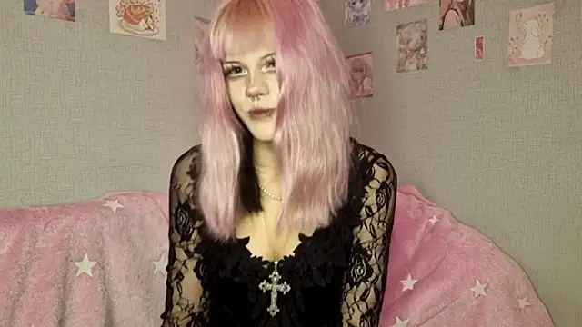 Snapshot of VelvetAlice chatting on May 31, 2026, 9:04 pm VelvetAlice online show from May 31, 2026, 9:04 pm
