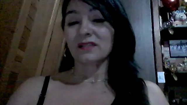 Snapshot of Anlly_garcia002 chatting on July 8, 2026, 6:47 am Anlly garcia002 online show from July 8, 2026, 6:47 am