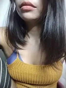 Snapshot of Blushmuse23 chatting on July 17, 2026, 1:30 pm Blushmuse23 online show from July 17, 2026, 1:30 pm