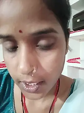 Snapshot of deepikasharma89 chatting on July 20, 2026, 1:13 pm deepikasharma89 online show from July 20, 2026, 1:13 pm