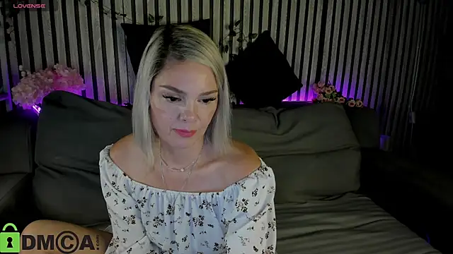 Snapshot of Betty_Brock chatting on June 9, 2026, 1:06 am Betty Brock online show from June 9, 2026, 1:06 am