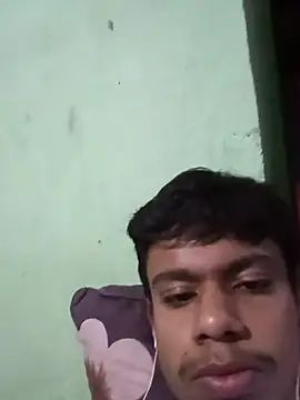 twinkissh online show from June 3, 2026, 4:44 pm