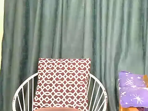 Snapshot of sly_silk chatting on July 16, 2026, 11:57 pm sly silk online show from July 16, 2026, 11:57 pm