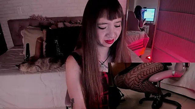 Snapshot of Scarlett__Cooper__1 chatting on July 16, 2026, 1:30 pm Scarlett Cooper 1 online show from July 16, 2026, 1:30 pm