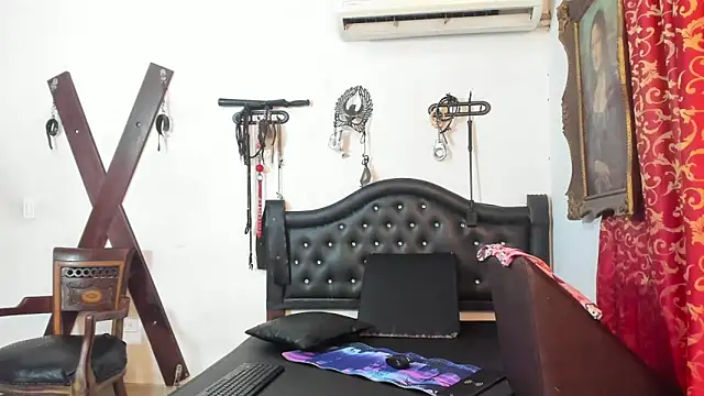 MartinaXBob online show from May 29, 2026, 2:28 am