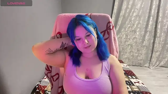 Snapshot of Stefani_Art chatting on May 27, 2026, 5:09 pm Stefani Art online show from May 27, 2026, 5:09 pm