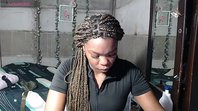 Snapshot of kenyaCocoa chatting on June 1, 2026, 7:24 pm kenyaCocoa online show from June 1, 2026, 7:24 pm