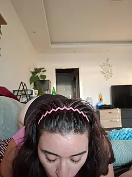 Snapshot of CurvyyMomy chatting on July 11, 2026, 6:08 pm CurvyyMomy online show from July 11, 2026, 6:08 pm