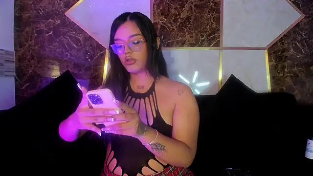  katty grey  online show from June 4, 2026, 8:35 pm