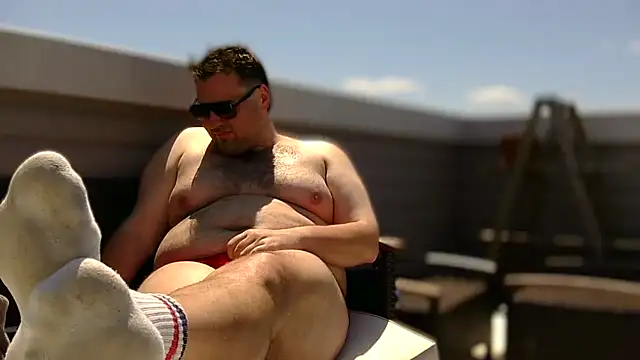 Snapshot of ChubbyGayBigFeet chatting on May 29, 2026, 6:14 pm ChubbyGayBigFeet online show from May 29, 2026, 6:14 pm